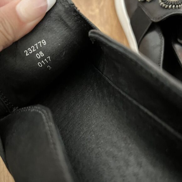 VC John Camuto Sneakers size 8 Women’s Black Leather Floral Embellished Slip On - Picture 6 of 9